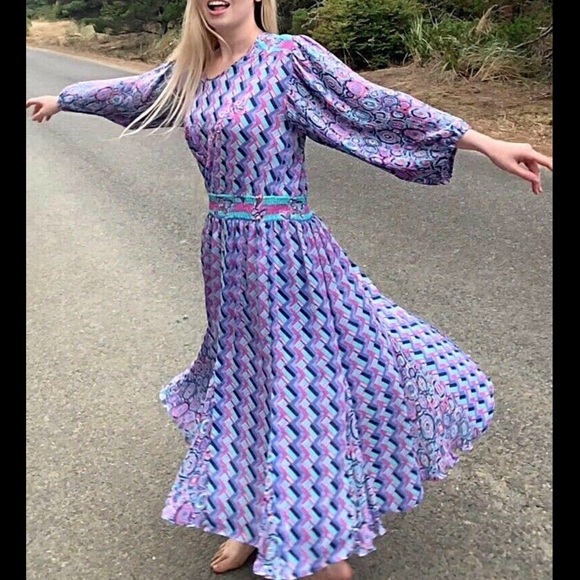 Lachine Dresses & Skirts - 1970’s LACHINE Georgette Dress - Diane Freis Style